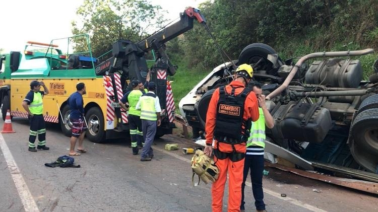Socorrista morre ao tentar salvar vítimas de acidente
