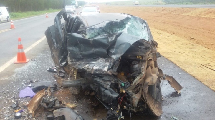 Sargento do Exército morre após colisão entre veículos, na BR-050