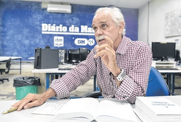 Poeta se prepara para lançar poema-épico sobre pandemia