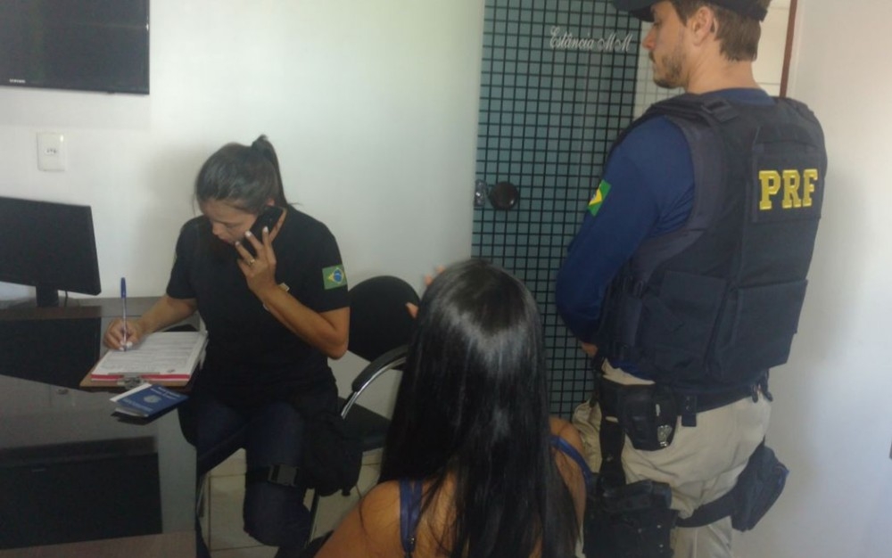 Dona de casa de prostituição é presa e menores apreendidas em operação contra exploração sexual e tráfico de pessoas