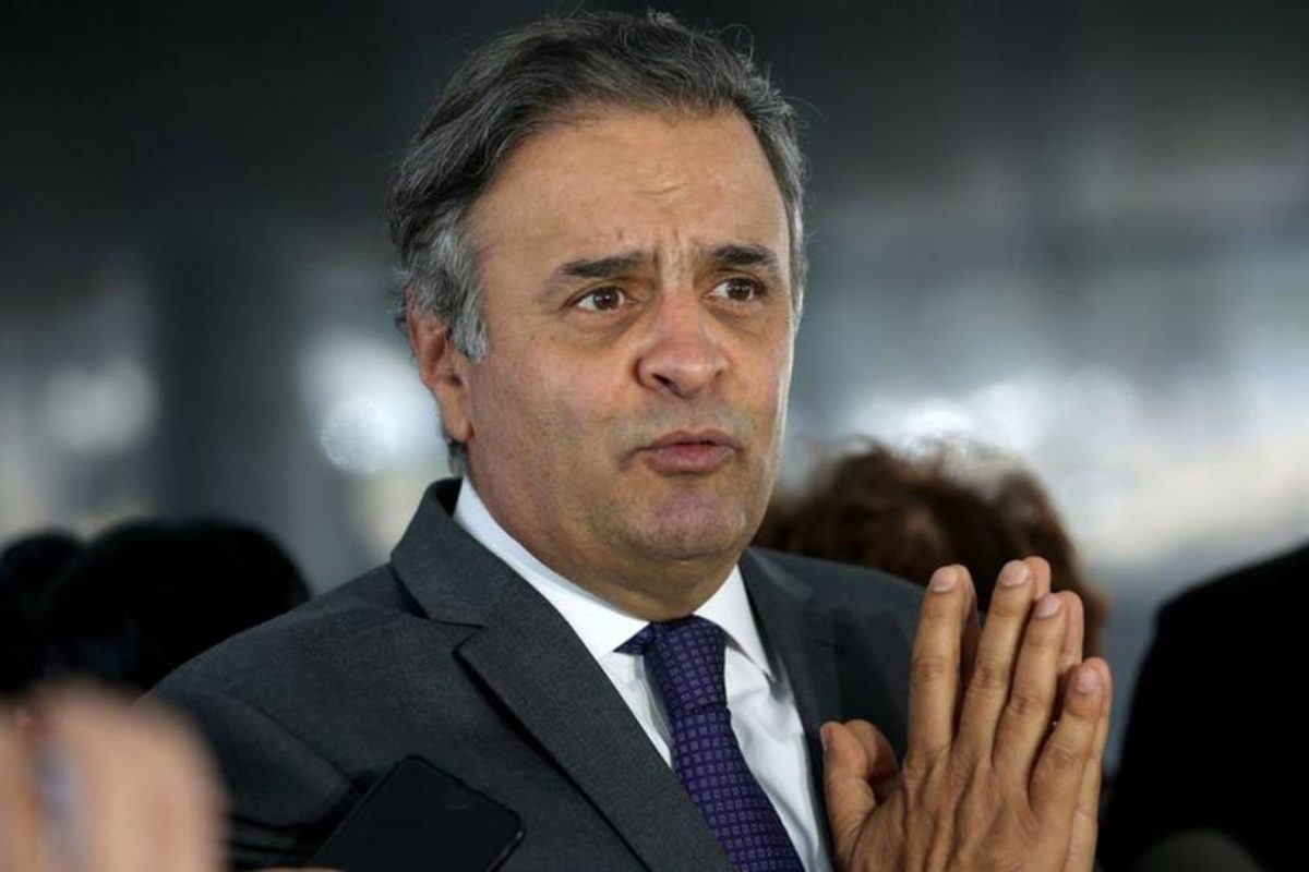 Ministro do STF envia inquérito contra Aécio para primeira instância