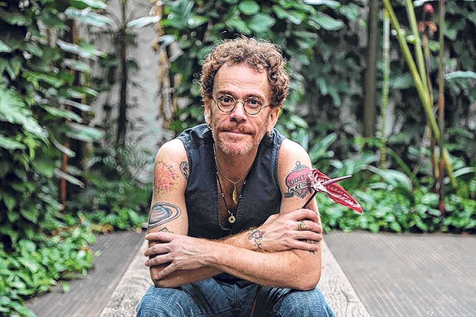 Nando Reis apresenta turnê “Jardimpomar” pela primeira vez em Goiânia