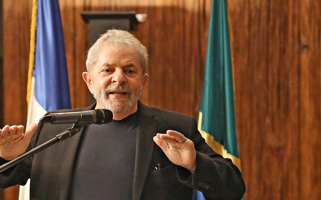 Em carta aberta, Lula diz que sua intimidade foi violentada