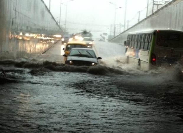Chuva da madrugada provoca pontos de alagamento em Goiânia