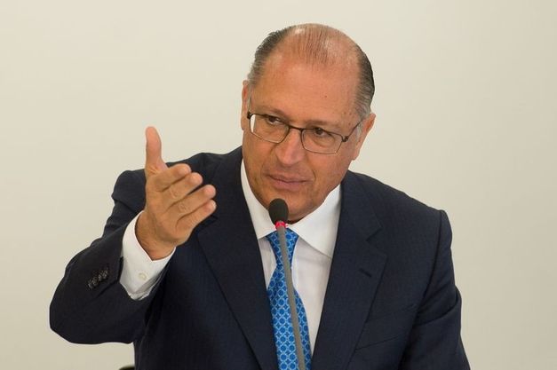 Procuradoria pede que inquérito sobre Alckmin vá para 1ª instância