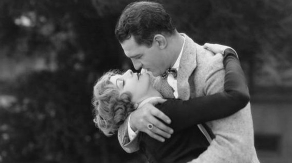 Romance antigo
