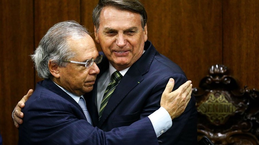 "Sem saúde não há economia", diz Paulo Guedes