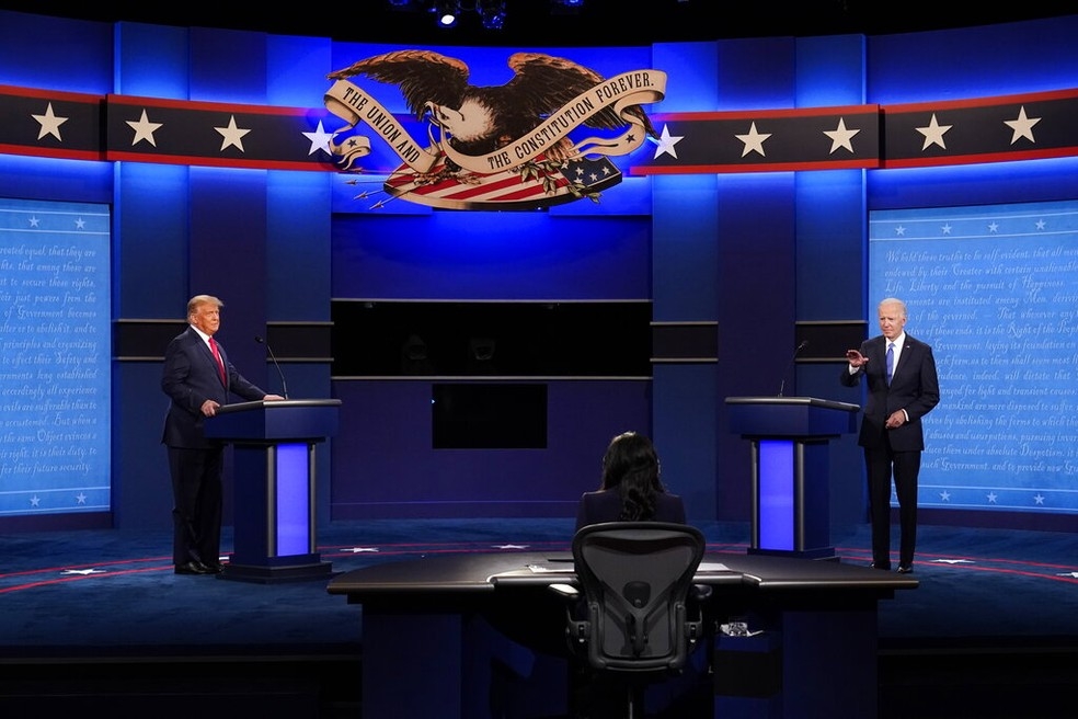 Nos EUA, em tom ameno, Trump e Biden fazem ataques mútuos sobre honestidade