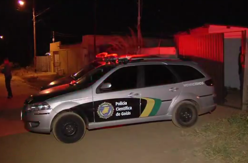 Homem e mulher são encontrados mortos na sala de casa em Aparecida de Goiânia