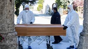 Em 24h Itália volta a ultrapassar 800 mortes por covid-19