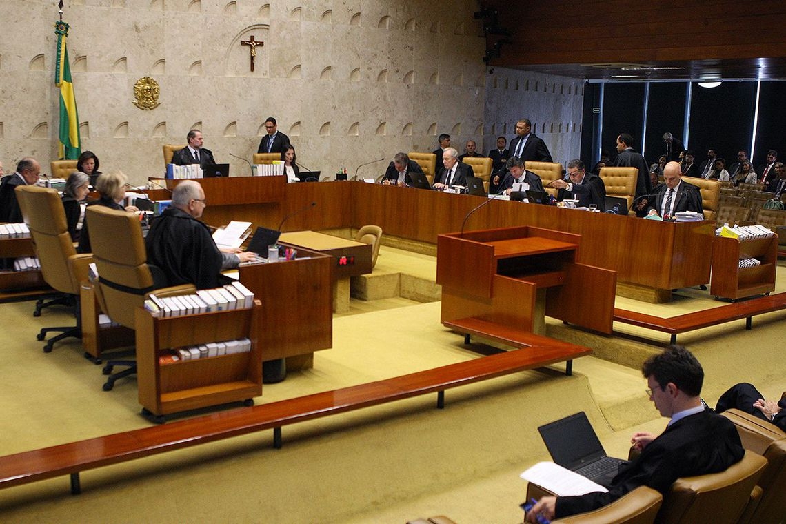 União pode bloquear repasses voluntários a estados, decide STF