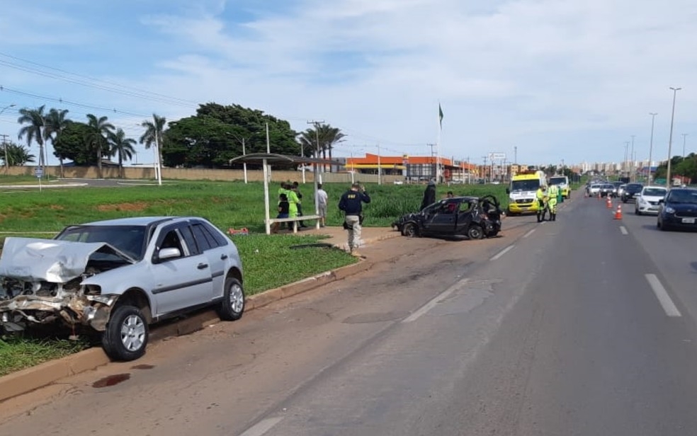 Motorista dirige embriagado e provoca acidente na BR-040
