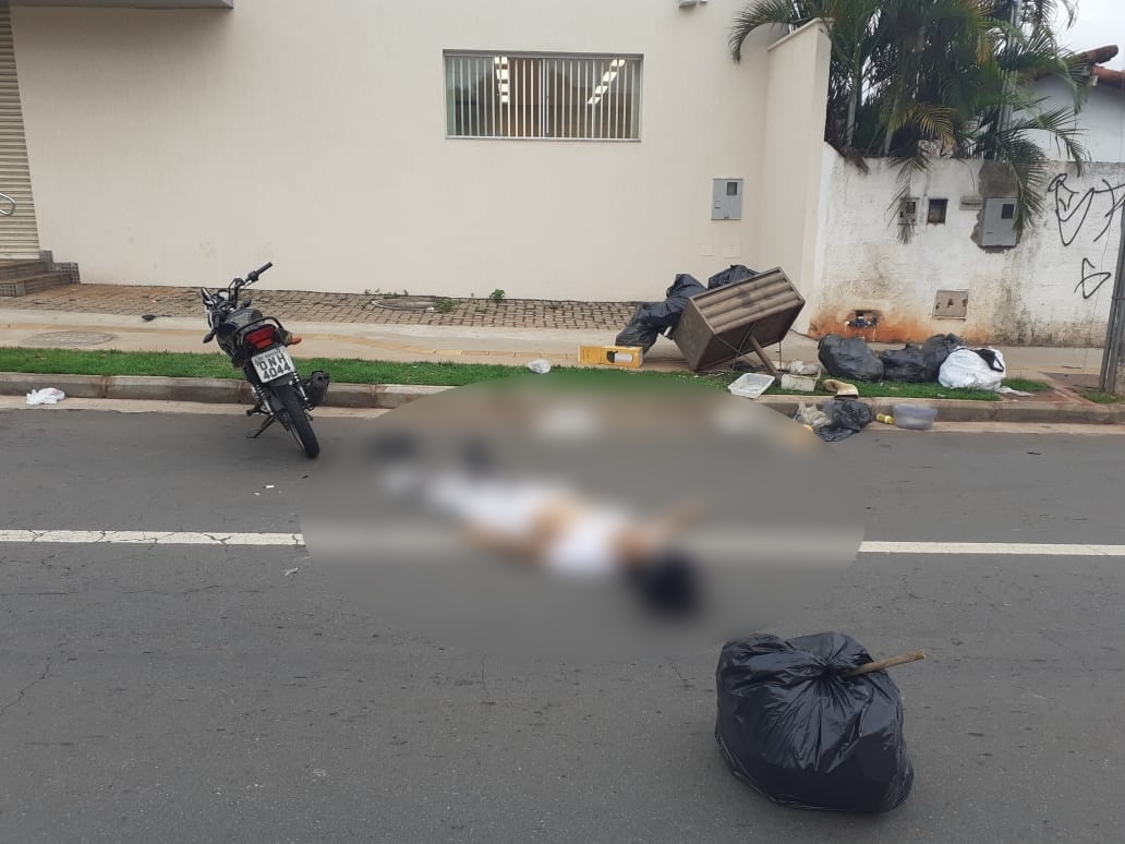 Colisão termina com morte de motociclista