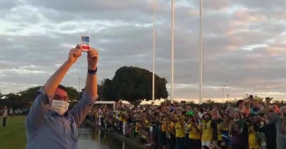 Vacina contra Covid não será obrigatória, diz Bolsonaro