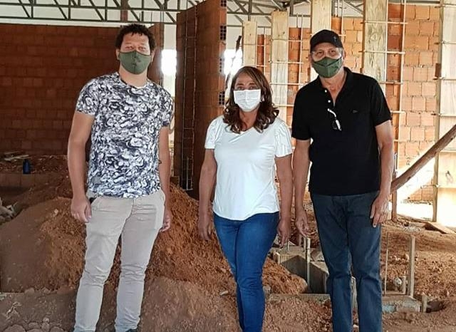 Sônia Chaves investe em melhorias na Feira do Produtor Rural no Pedregal