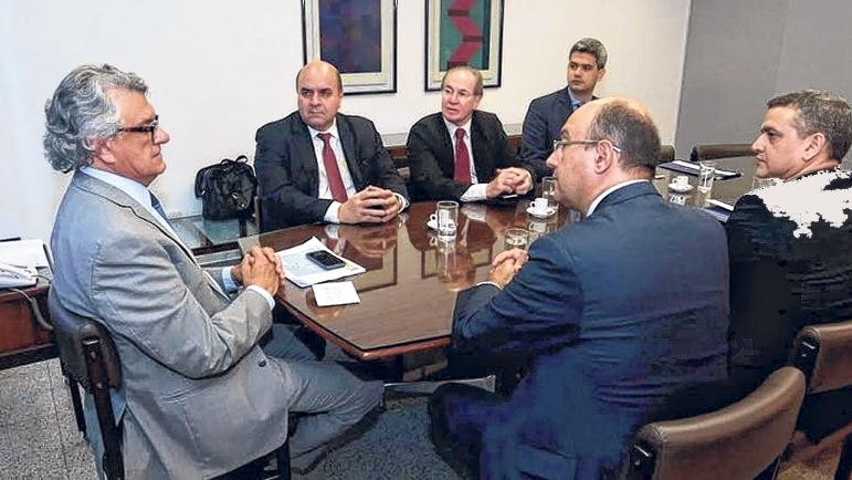 Caiado discute projeto de abuso de autoridade