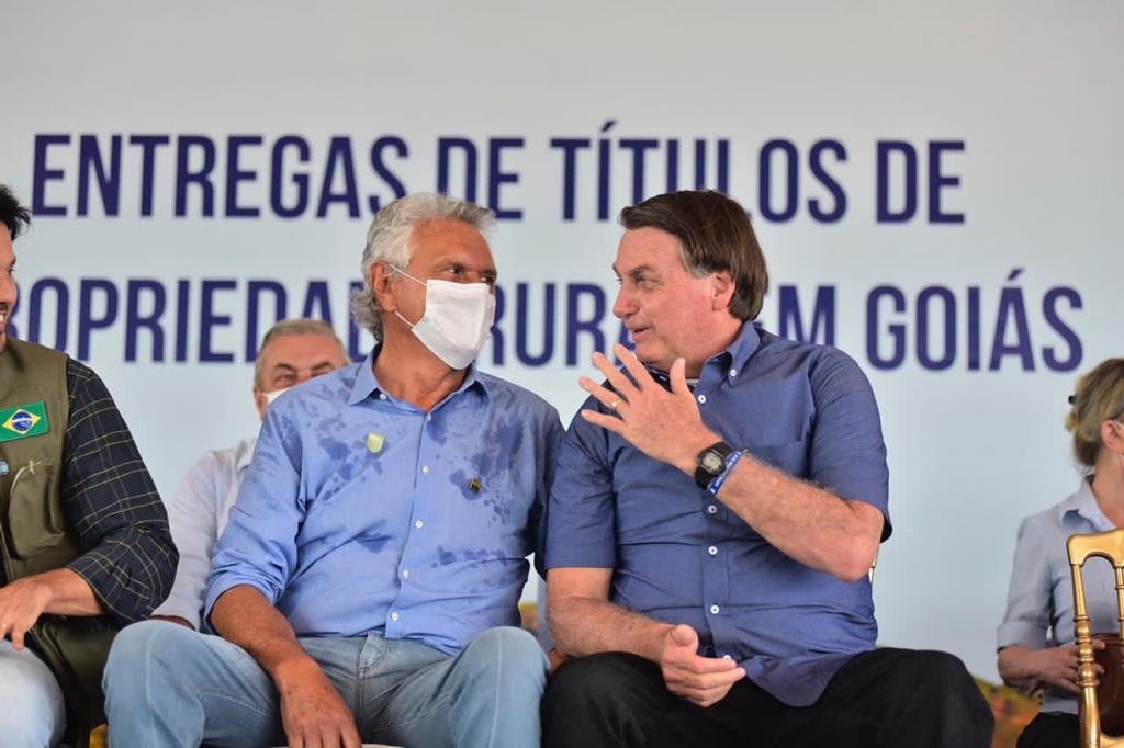 “Caiado consegue muita coisa para o bem do povo”, diz Bolsonaro em Flores de Goiás