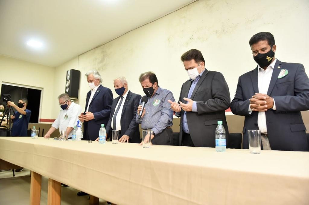 Anápolis: governador se reúne com líderes evangélicos