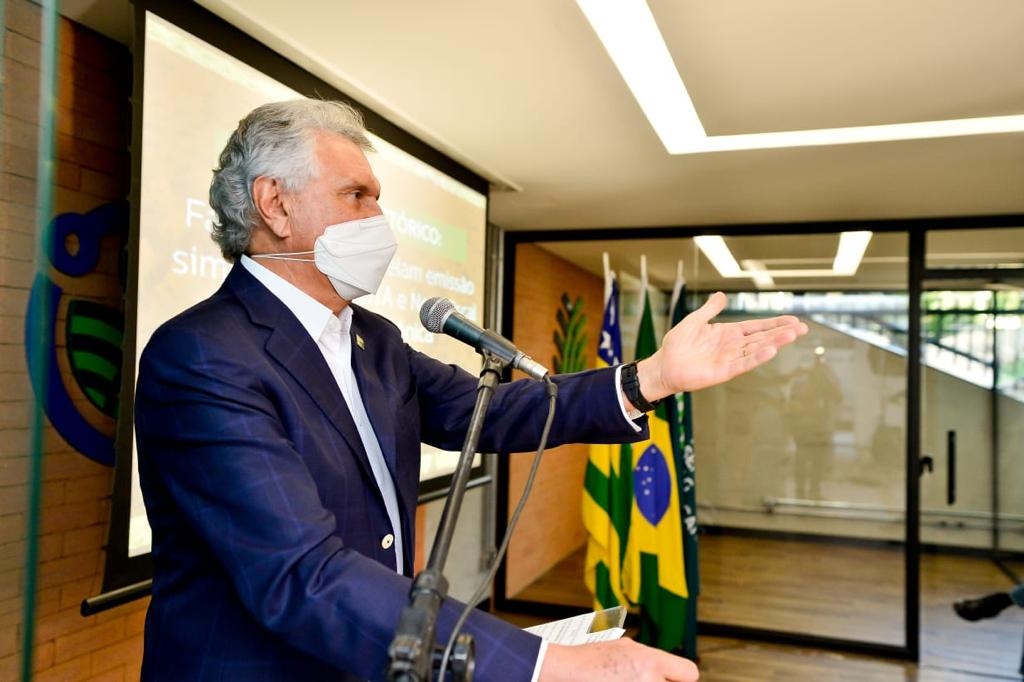 “Saímos da era analógica para a digital”, diz Caiado em solenidade