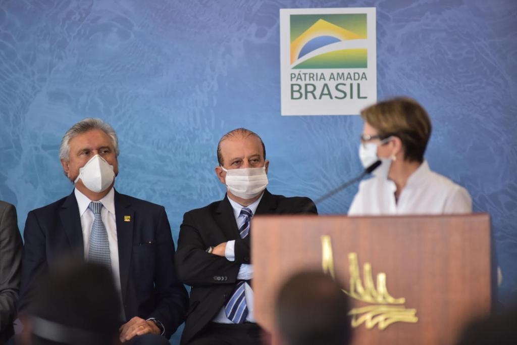 Ministro do Desenvolvimento elogia Caiado como protagonista na política ambiental