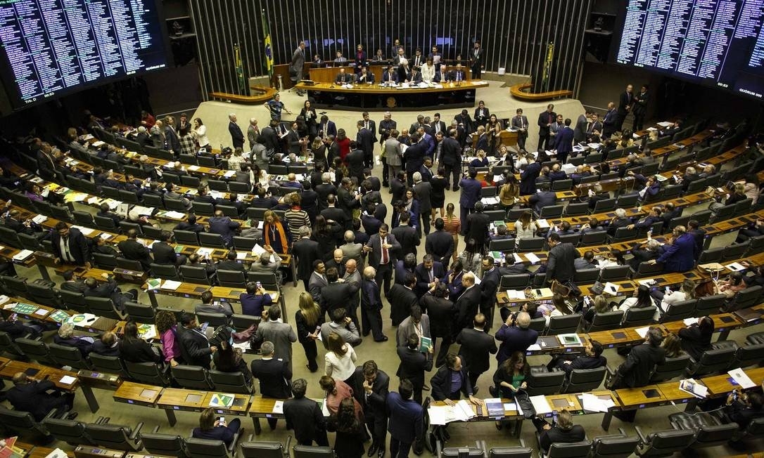 Votação da reforma da Previdência em segundo turno deve começar hoje