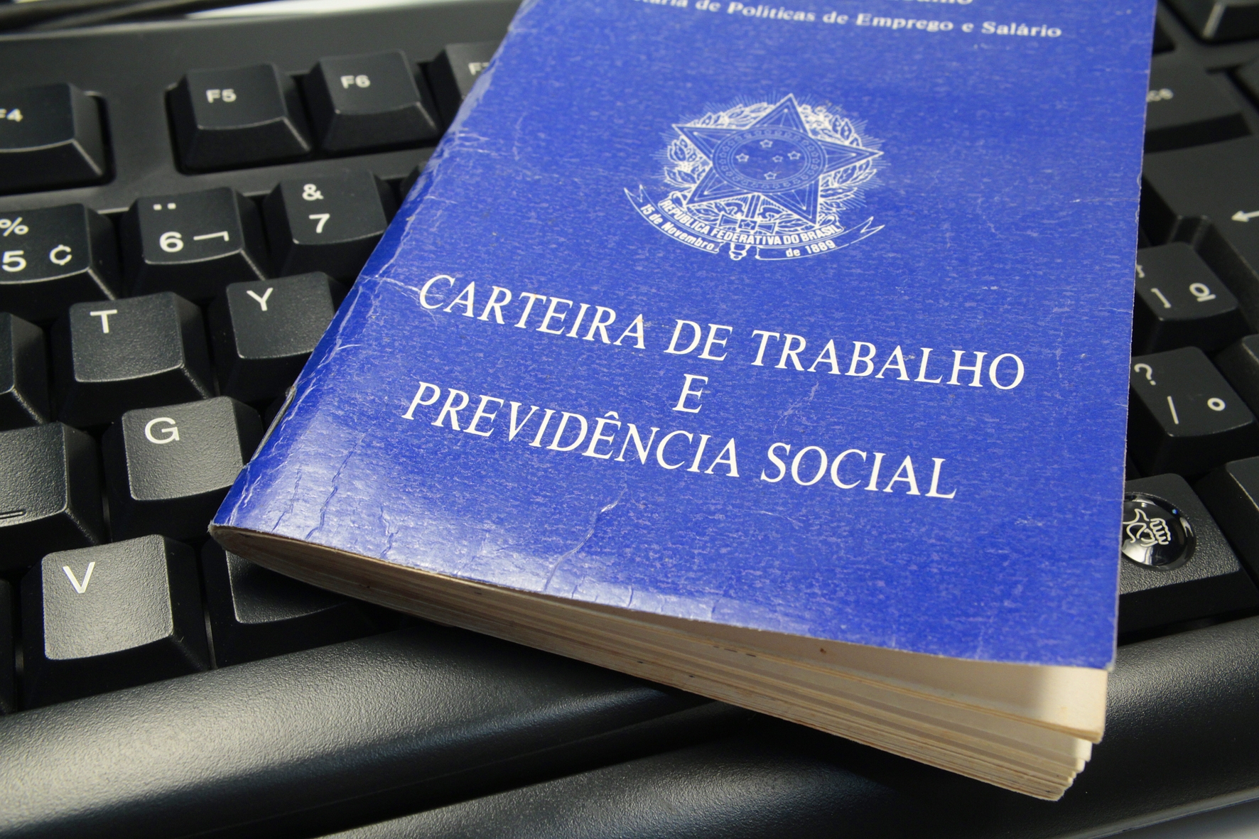 Governo lança aplicativo de carteira de trabalho digital