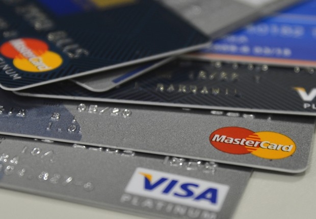 Trabalhadores poderão transferir automaticamente salário para contas digitais