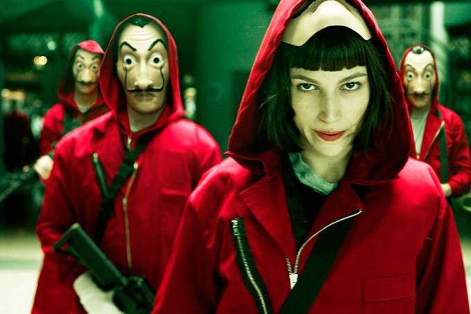 Ladrões fazem assalto vestidos como em La Casa de Papel
