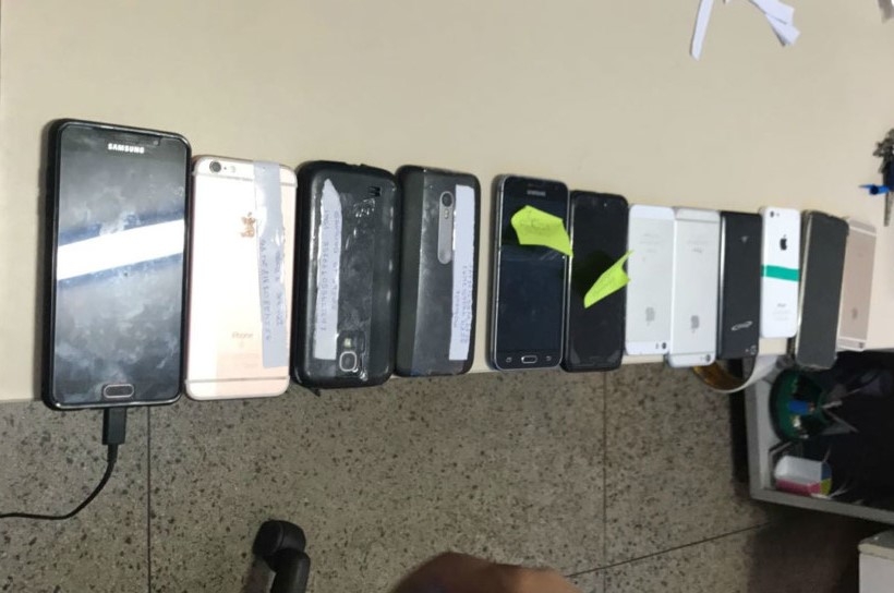 Suspeito de receptação é preso com 12 celulares furtados no Villa Mix