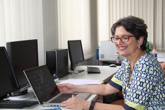 Entrevista com a cientista da lista de mais influentes do mundo da Time