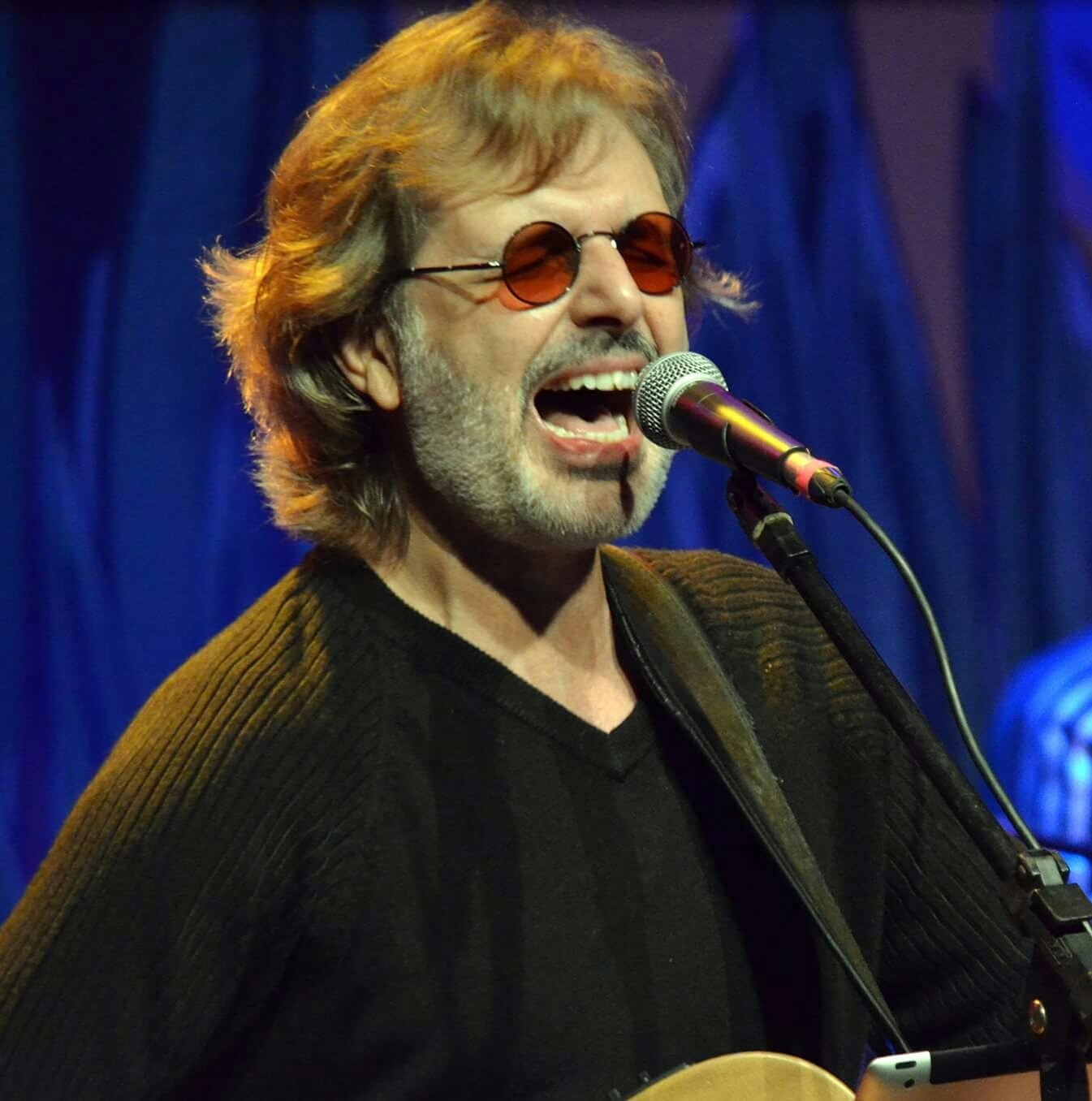 Celso Galvão toca Beatles, hoje, no Cerrado Cervejaria