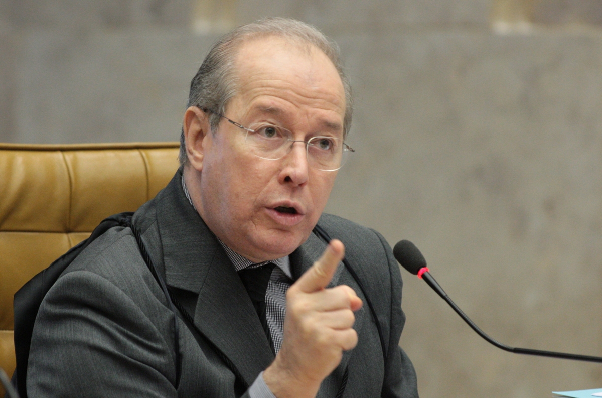 Celso de Mello: Dilma comete 'gravíssimo equívoco' ao tratar impeachment como golpe