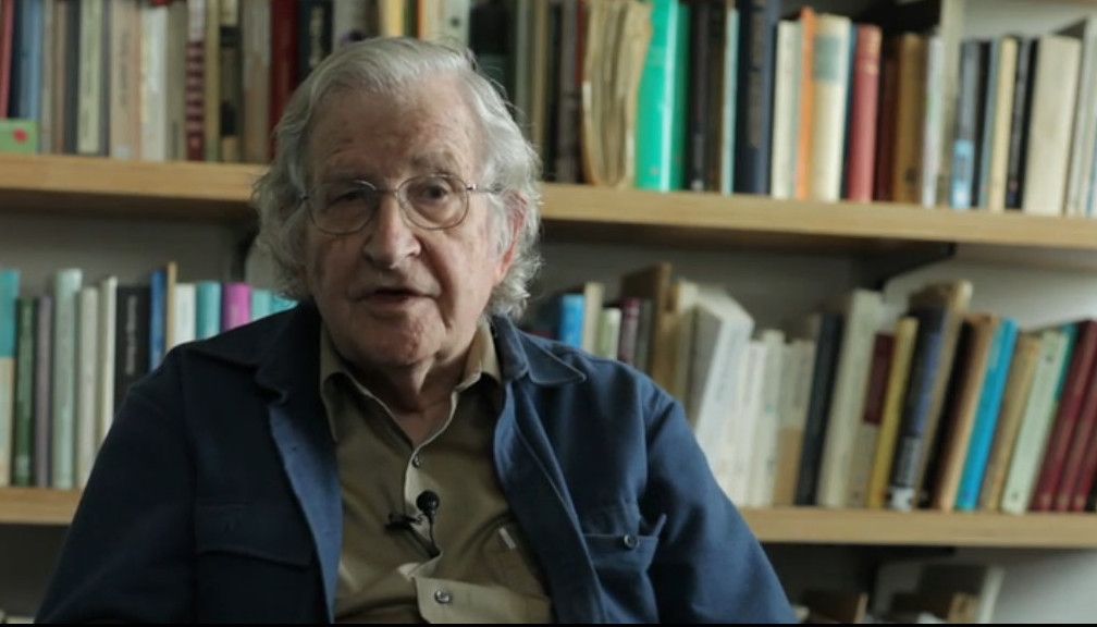 Chomsky critica postura do PT