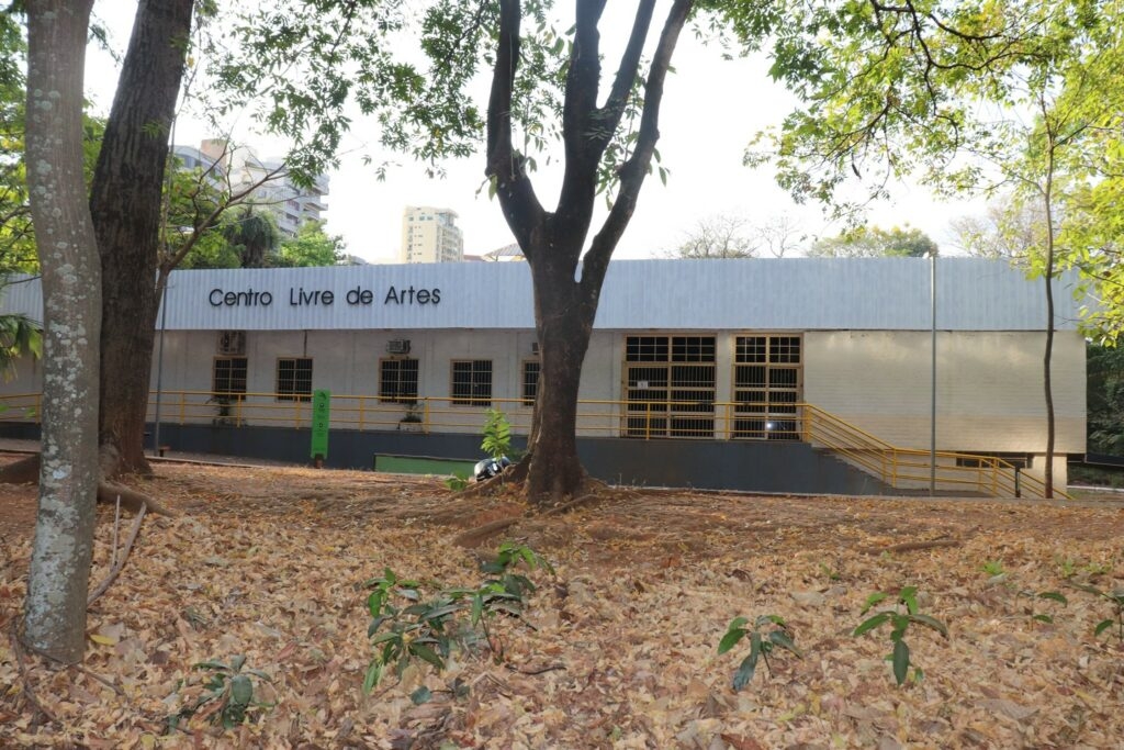 Mais de 700 vagas são abertas no Centro Livre de Artes, em Goiânia