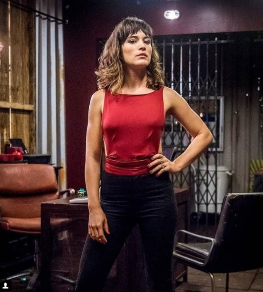 Clara fica milionária e internautas comemoram