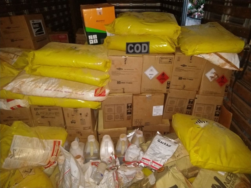Carga de cigarro contrabandeado avaliada em R$ 2 milhões é apreendida em Goiás