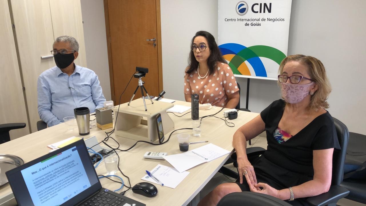 Compem/Fieg reúne empresários e profissionais de comércio exterior em live