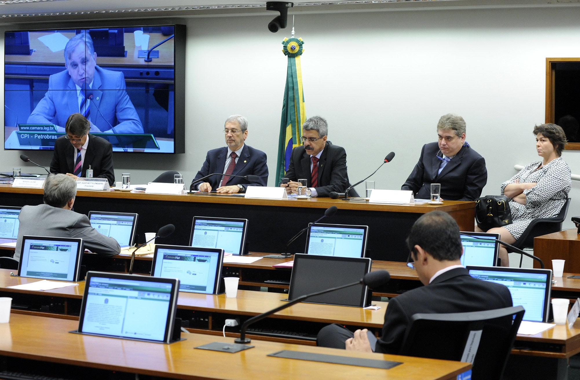 Renan Calheiros diz que Barros teve sua honra sequestrada por Bolsonaro