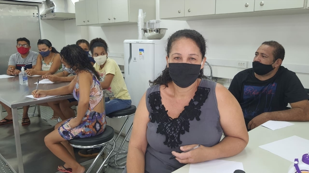 Governo de Goiás leva cursos e serviços para Residencial Nelson Mandela, no Conjunto Vera Cruz