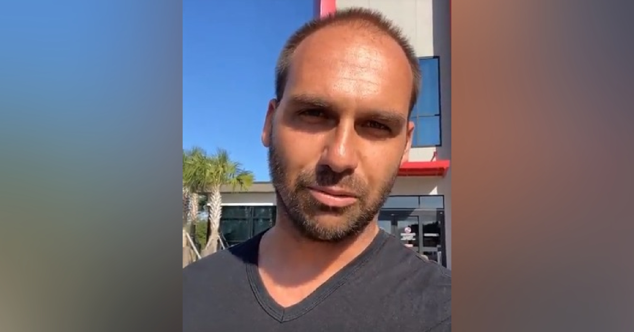 Guardas civis interpelam Eduardo Bolsonaro para que explique termo postado