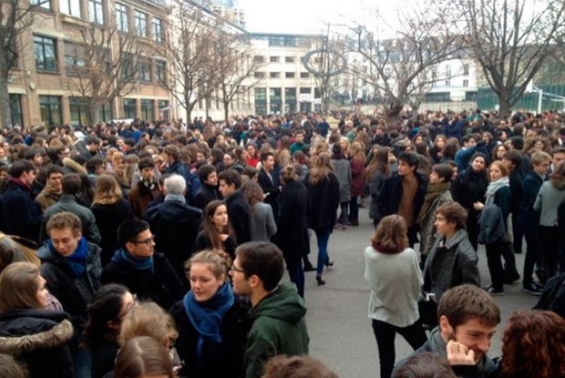 Ameaça de bomba fecha seis escolas em Paris