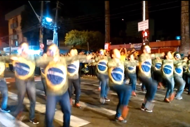 Dancinha do impeachment viraliza na web