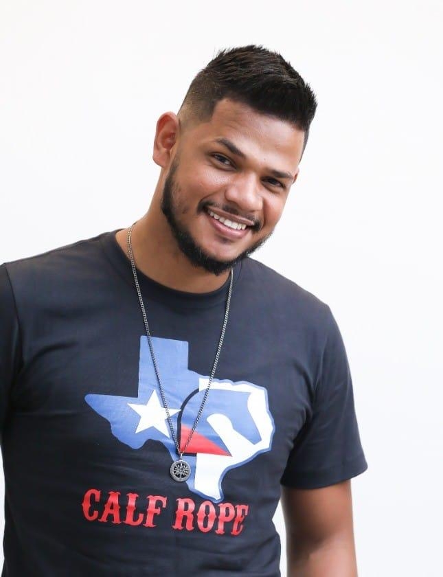 Cantor Luccas Rezende lança nesta sexta-feira (25) Se Ex Fosse Bom