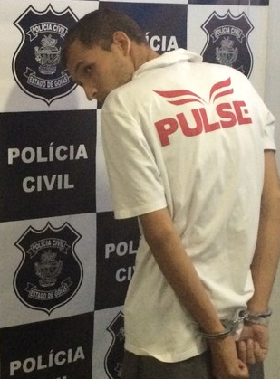 Polícia Civil prende rapaz suspeito de matar o vizinho porque ele o encarou