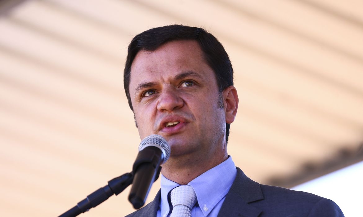 Ministro defende repressão "cada vez mais dura” ao tráfico de drogas