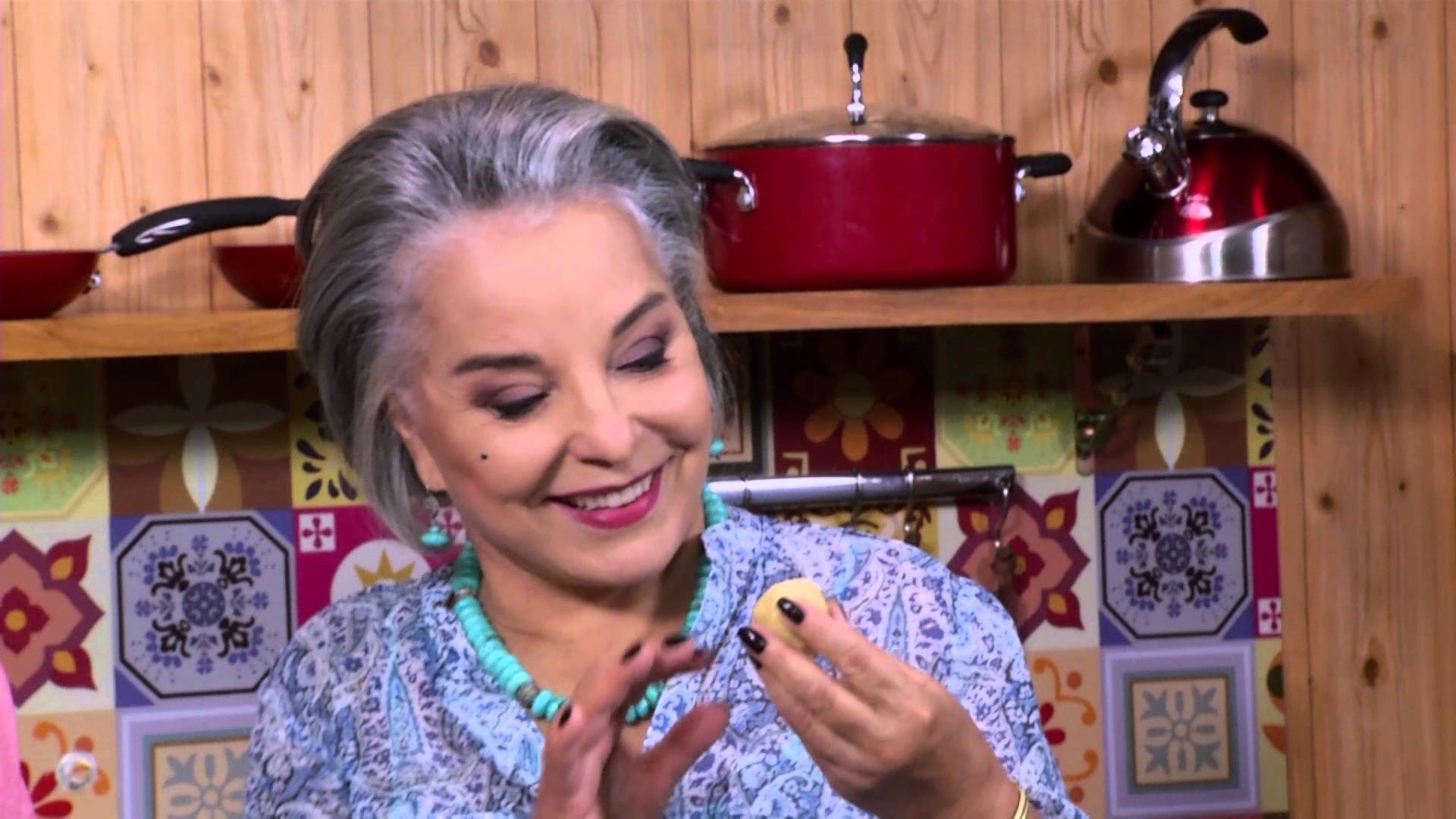 A saia justa  de Dona Iris Rezende