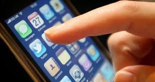 Twitter testa caixa de respostas estilo Facebook e indicador de status