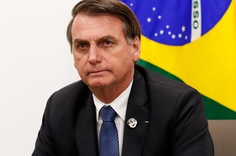 Bolsonaro deixa hospital em São Paulo e volta para Brasília
