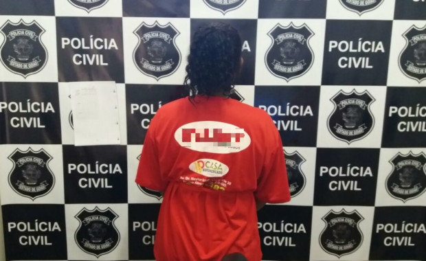 Mãe suspeita de agredir criança de 2 anos é autuada por maus-tratos