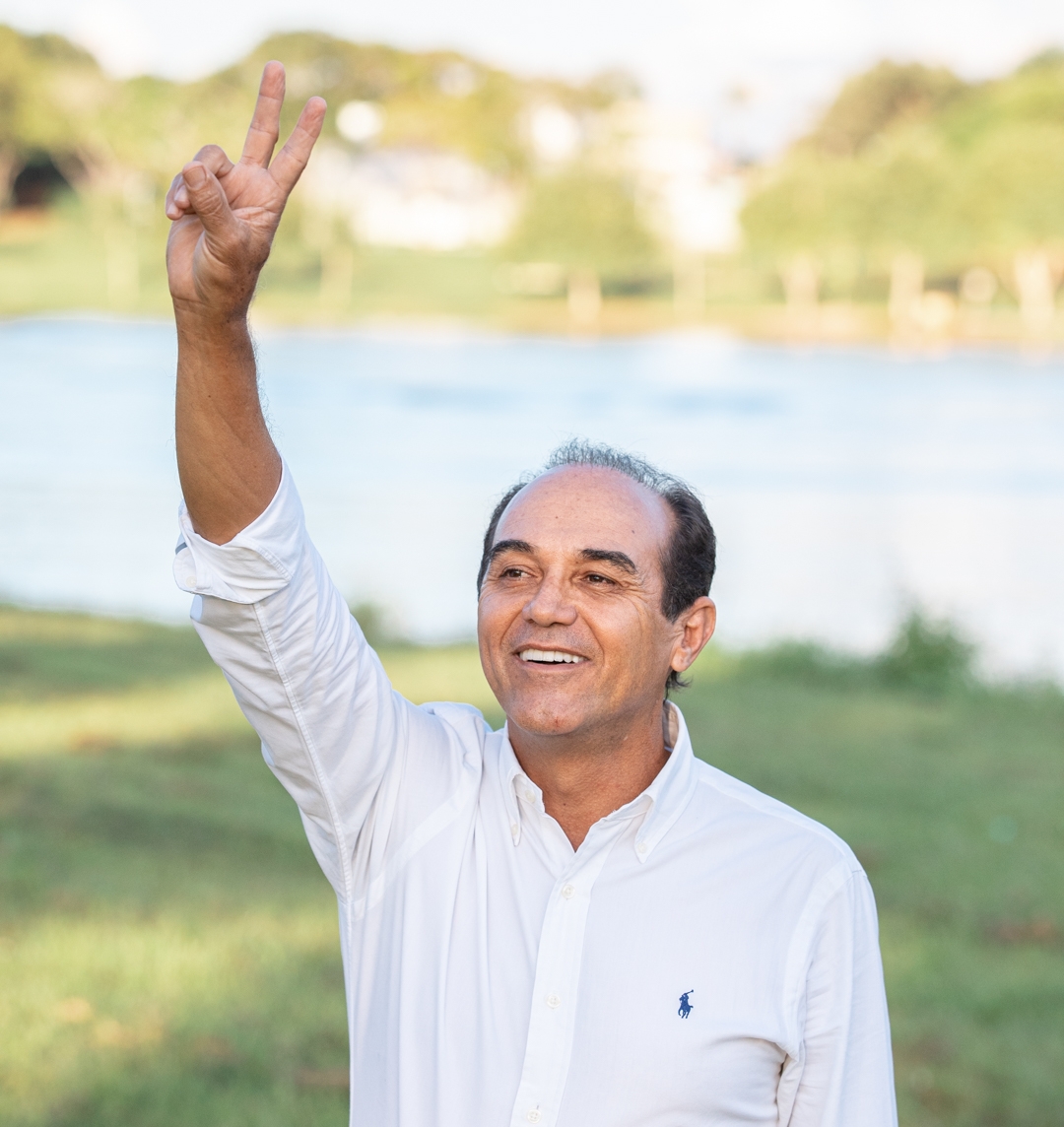 Dr. Eli Pinto lidera disputa para prefeito em Itapuranga